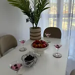Wave Nest Apartment