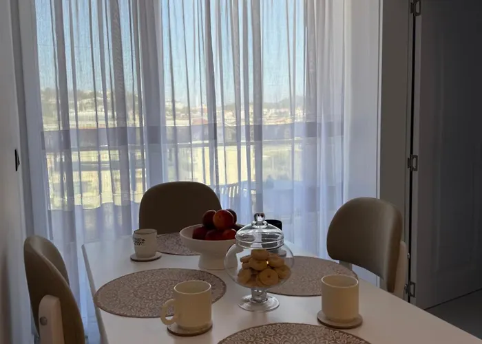 Wave Nest アパート *